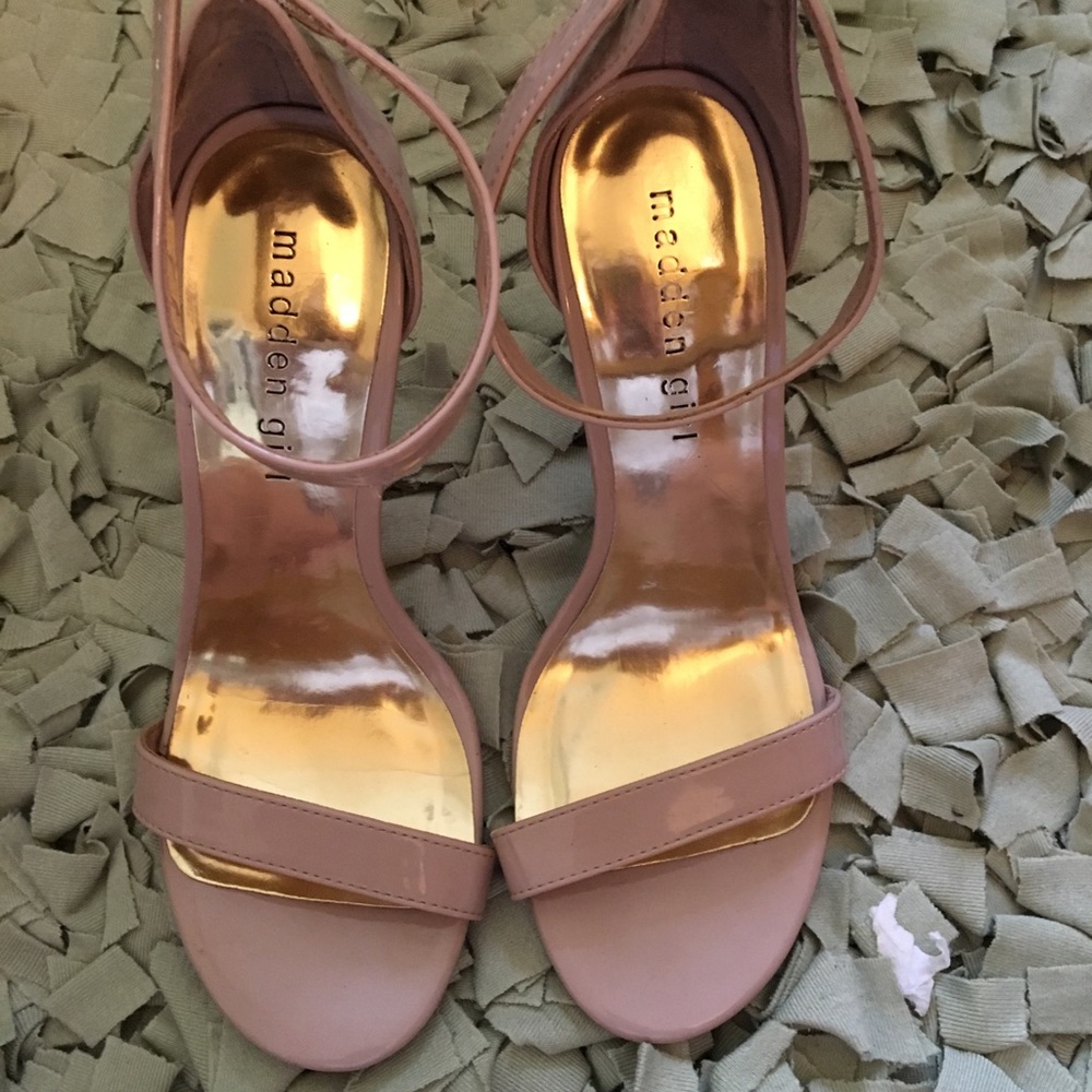 Baby pink Homecoming / Prom heels